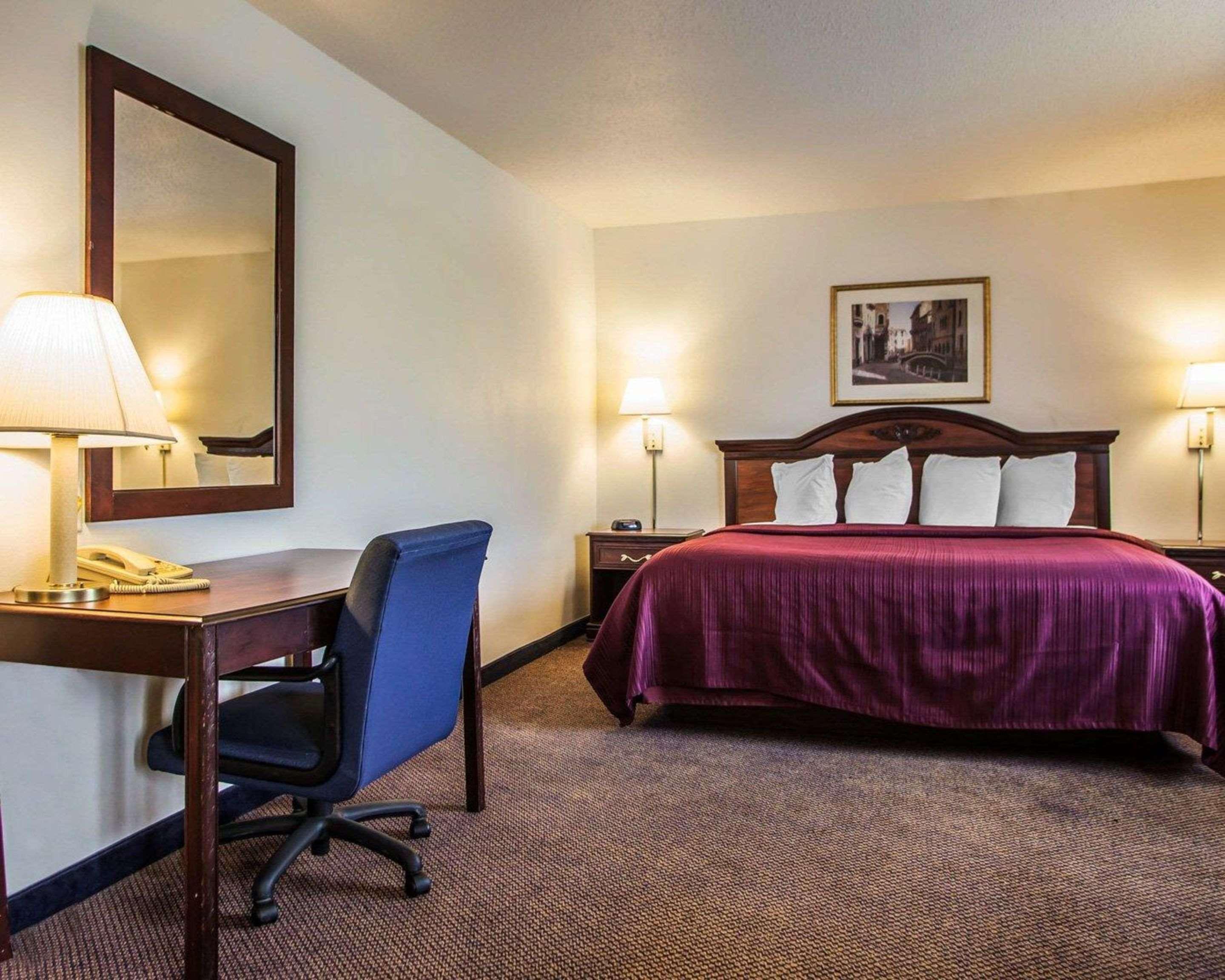 Quality Inn & Suites Eldridge Davenport North Exterior photo