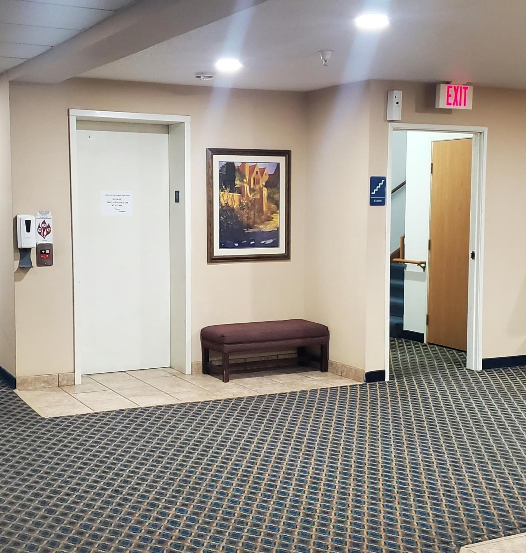 Quality Inn & Suites Eldridge Davenport North Exterior photo